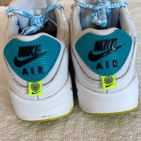 Nike Air White and Teal Sneakers Neon Athletic Shoes - Picture 5 of 15